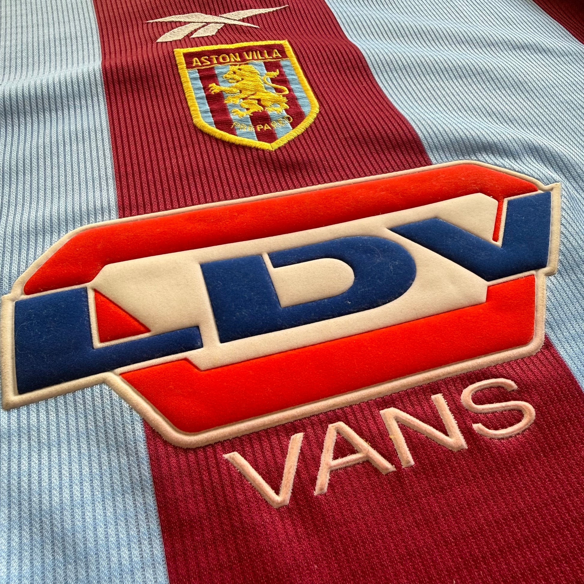 Aston Villa | Home 1999/00 (L)