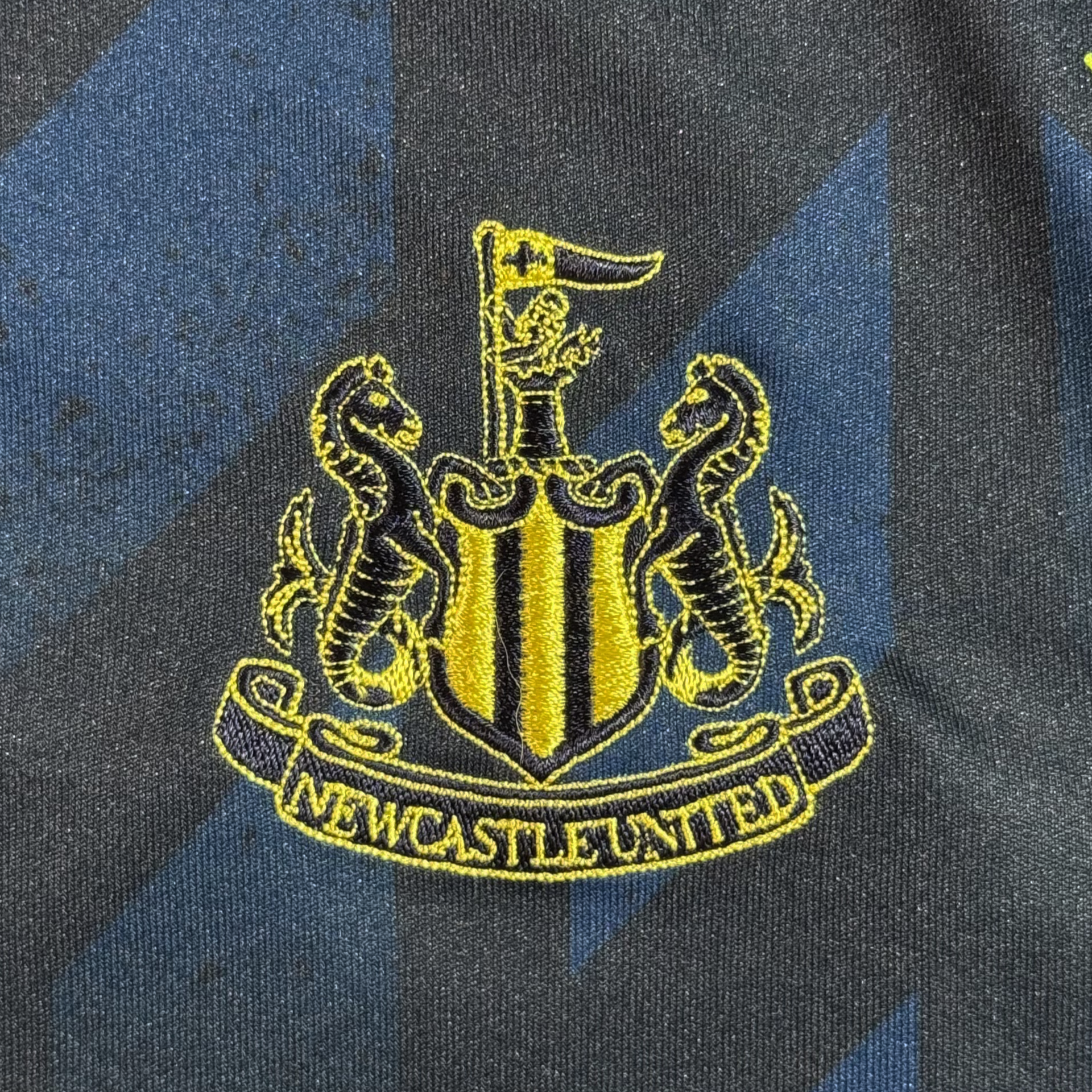 Newcastle United | Home #39 Guimares 2023/24 (M)